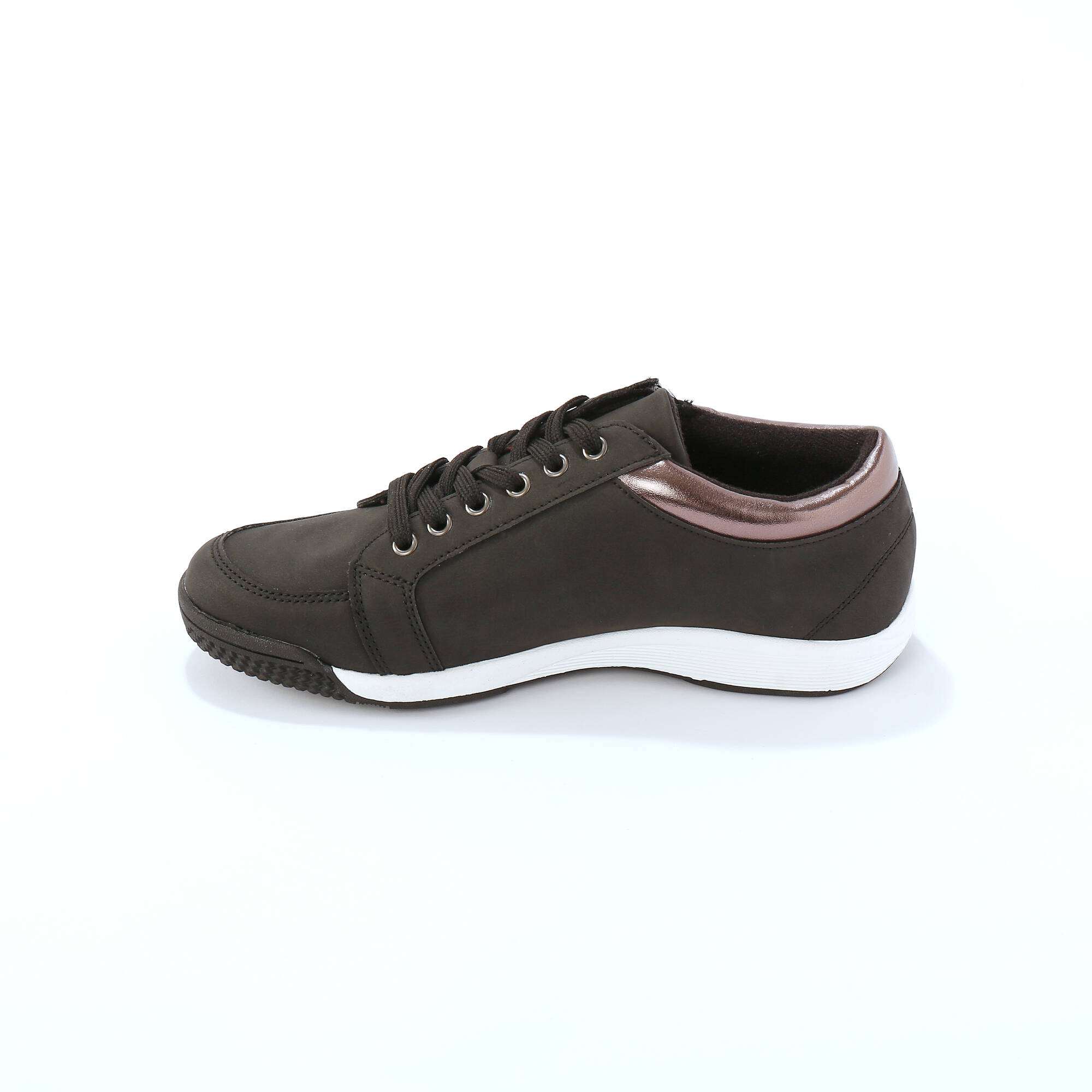 Tennis basses à lacets