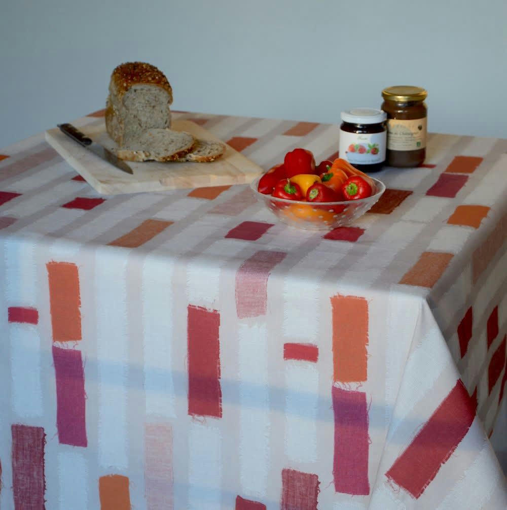 RAYURE - Nappe enduite carrée 120 x 120 cm rouge