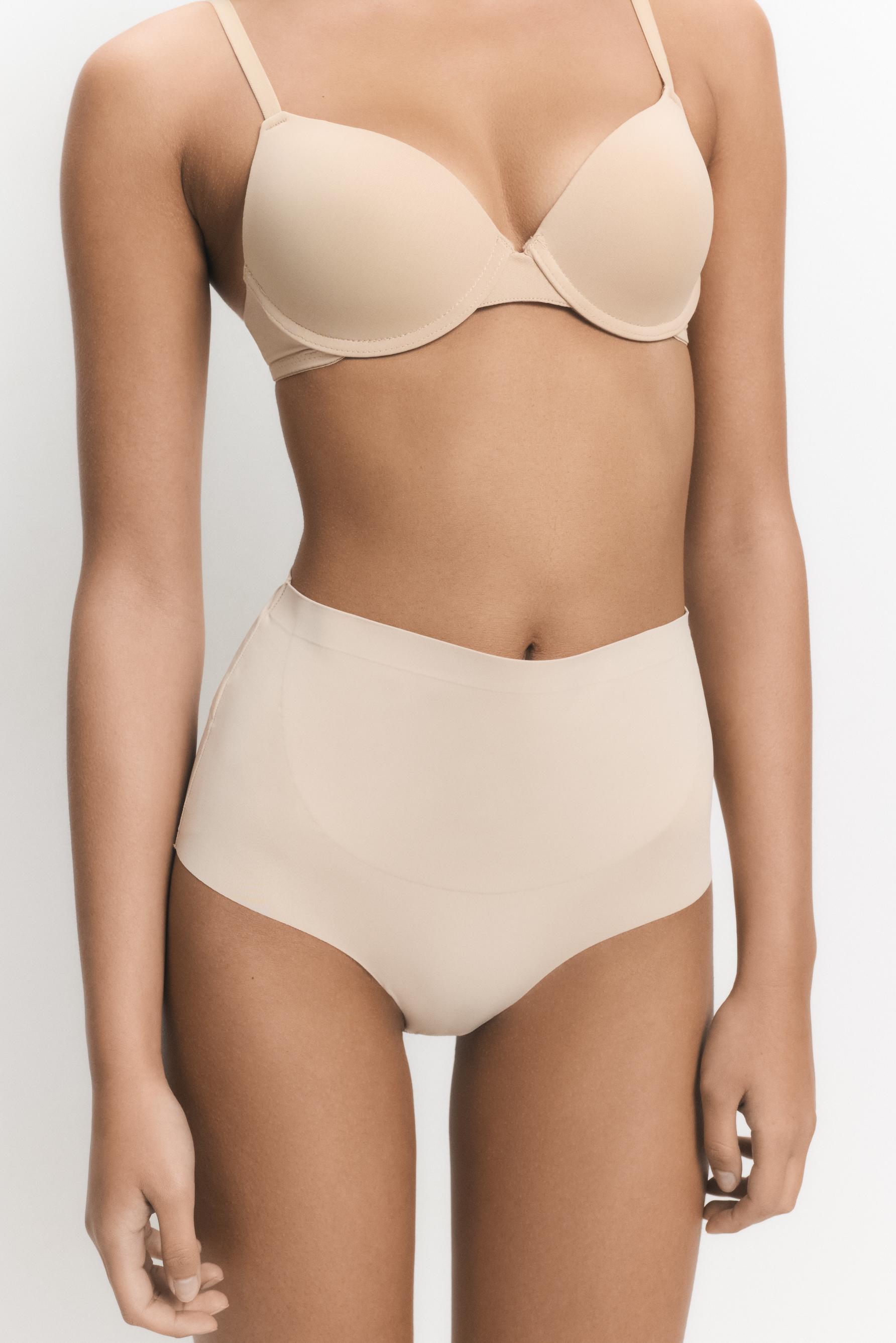Braguita alta moldeadora microfibra