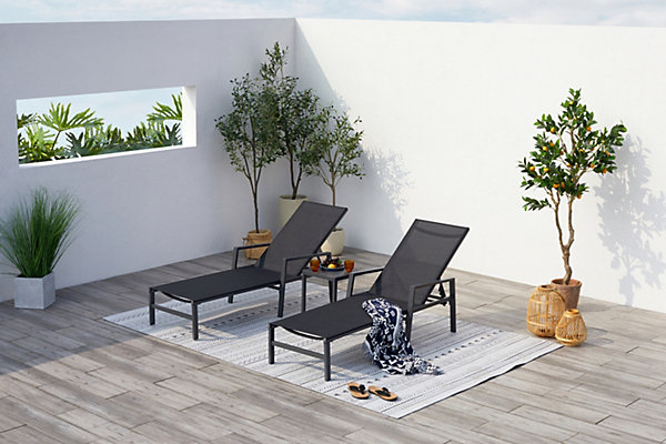 Lot de 2 transats et une table d'appoint noir BARI