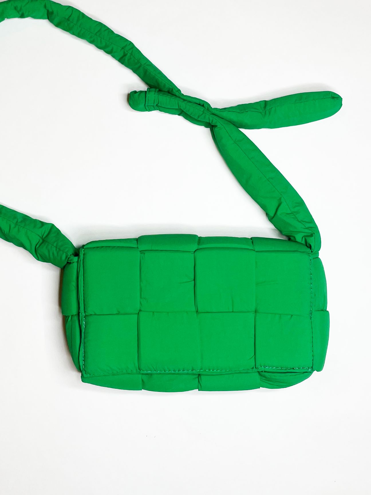 SVNX Soft Woven Pillow Shoulder bag