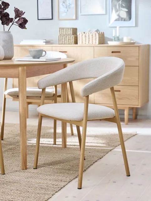 Spisebordsstol EJSING beige stof/natur egefarve