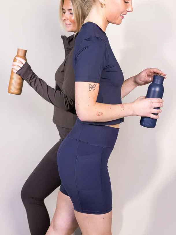 Tekla thermal bottle push - sagaforms caramel