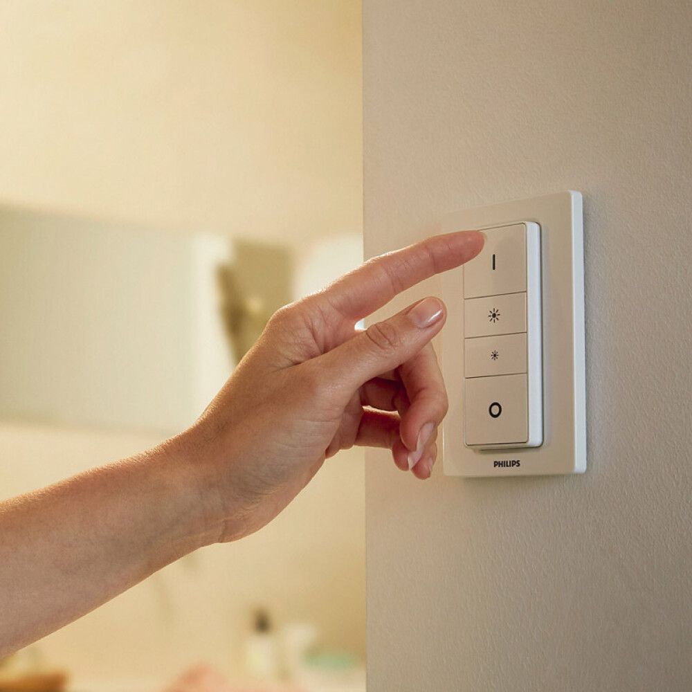 SPOTLIGHTS PHILIPS HUE RUNNER ENKEL SVART
