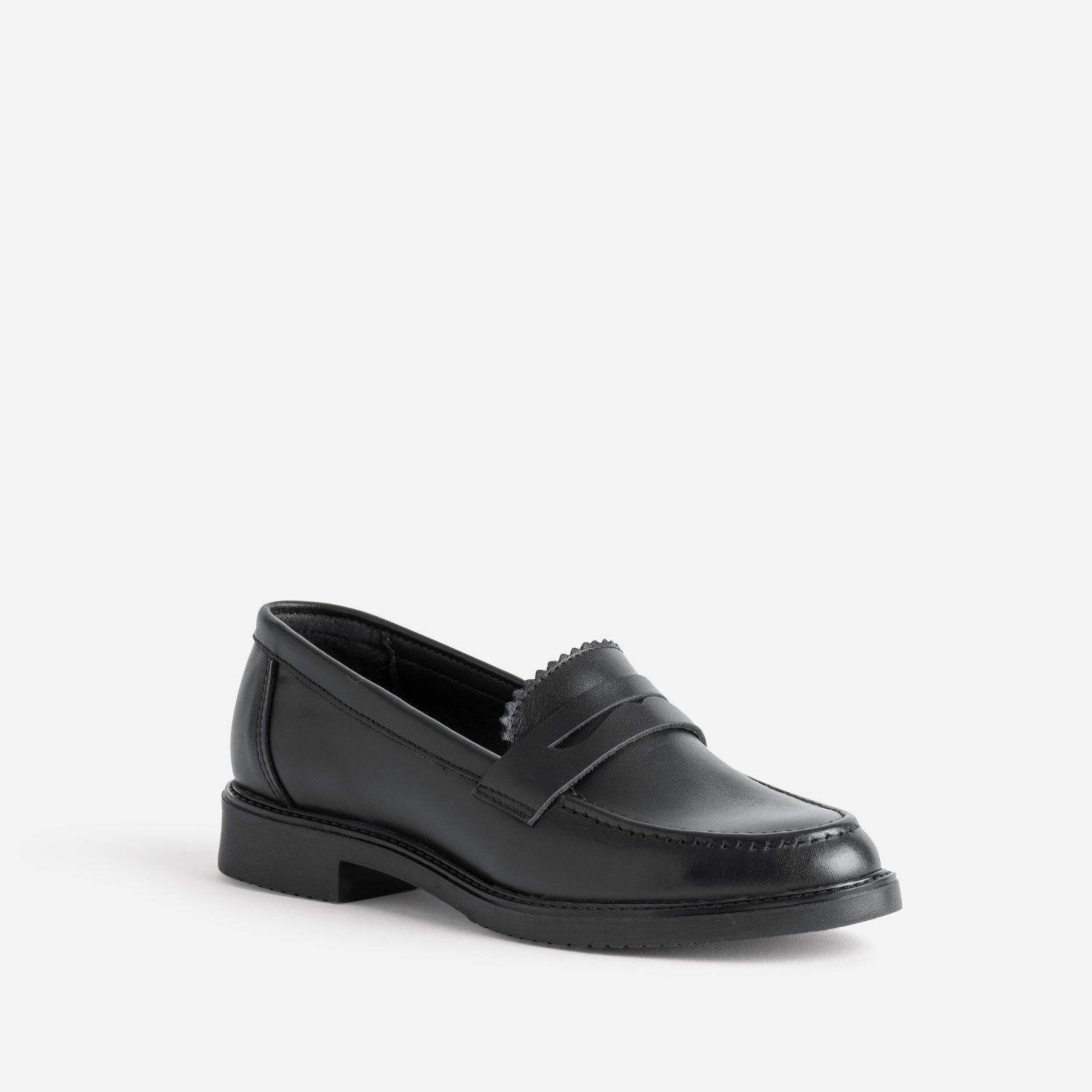 Mocassin noir cuir bord cranté éco-conçu