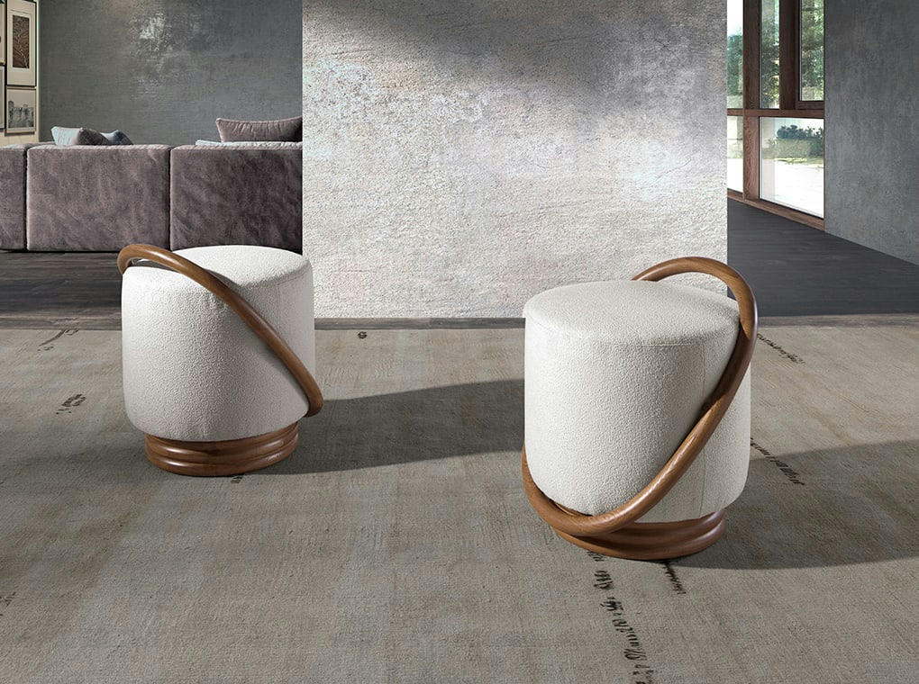 - Pouf en tissu blanc