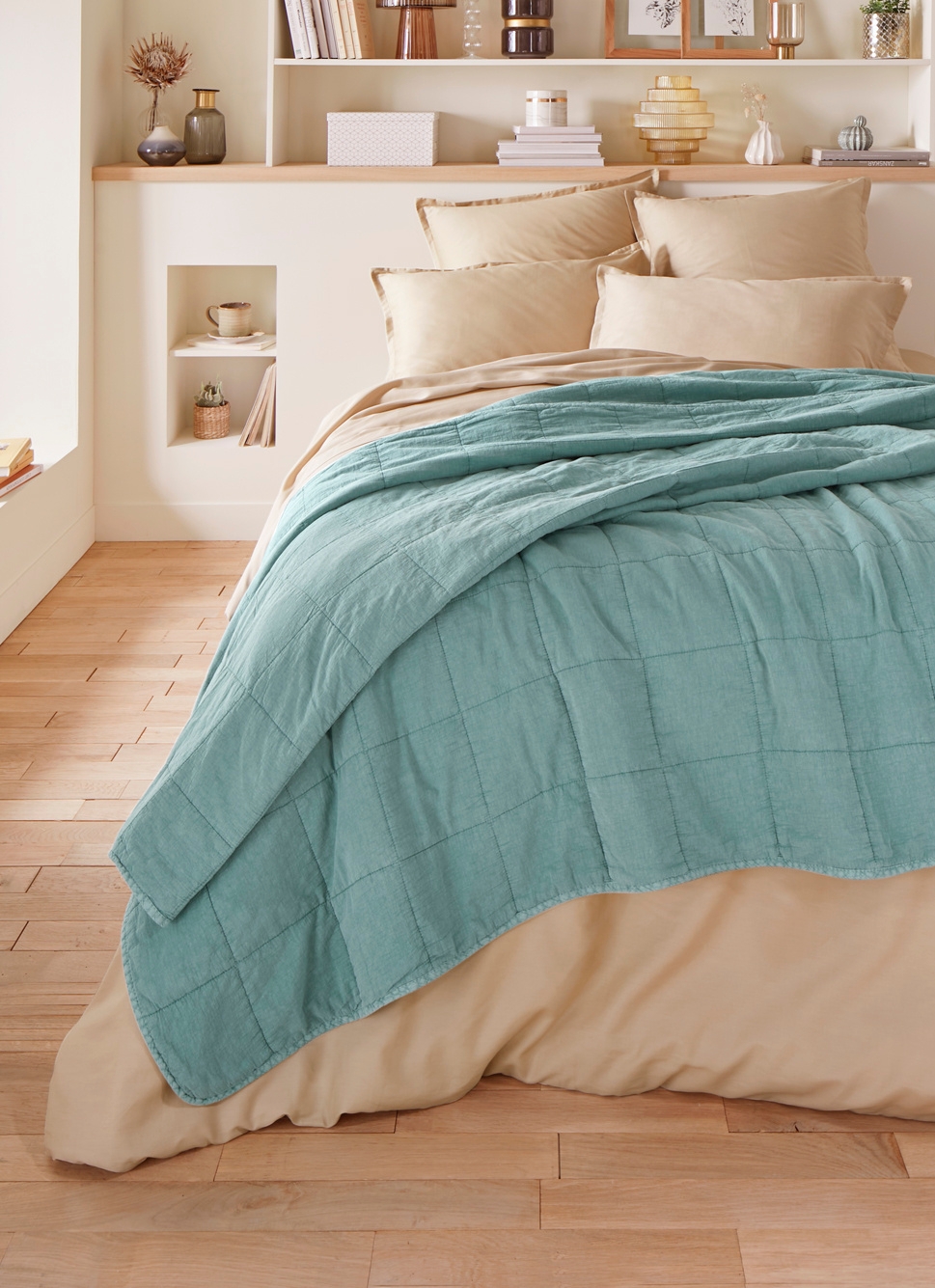 BOUT DE LIT MATELASSÉ UNI LAGON