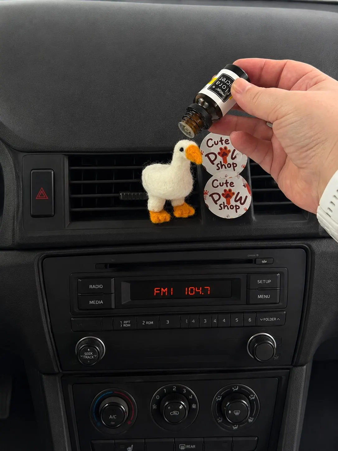 Goose air vent clip Needle felted farm animals car freshies Farmcore decor Car accessories for women Geese gift Goose love