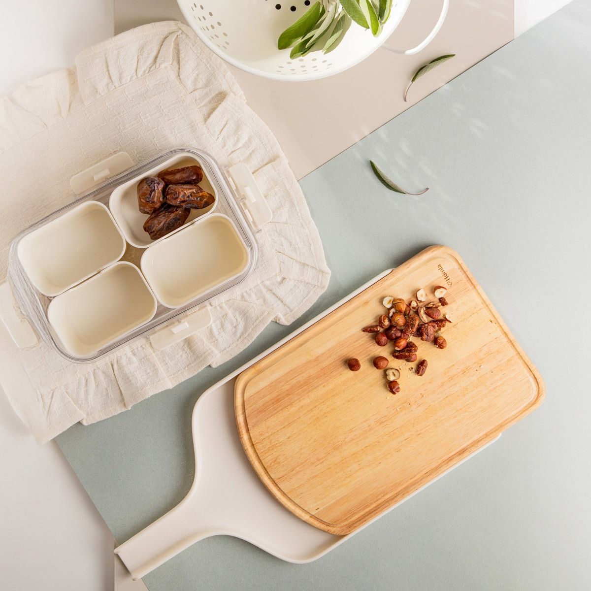 Deska do krojenia LENGO z plastikową podkładką 42,5x21cm