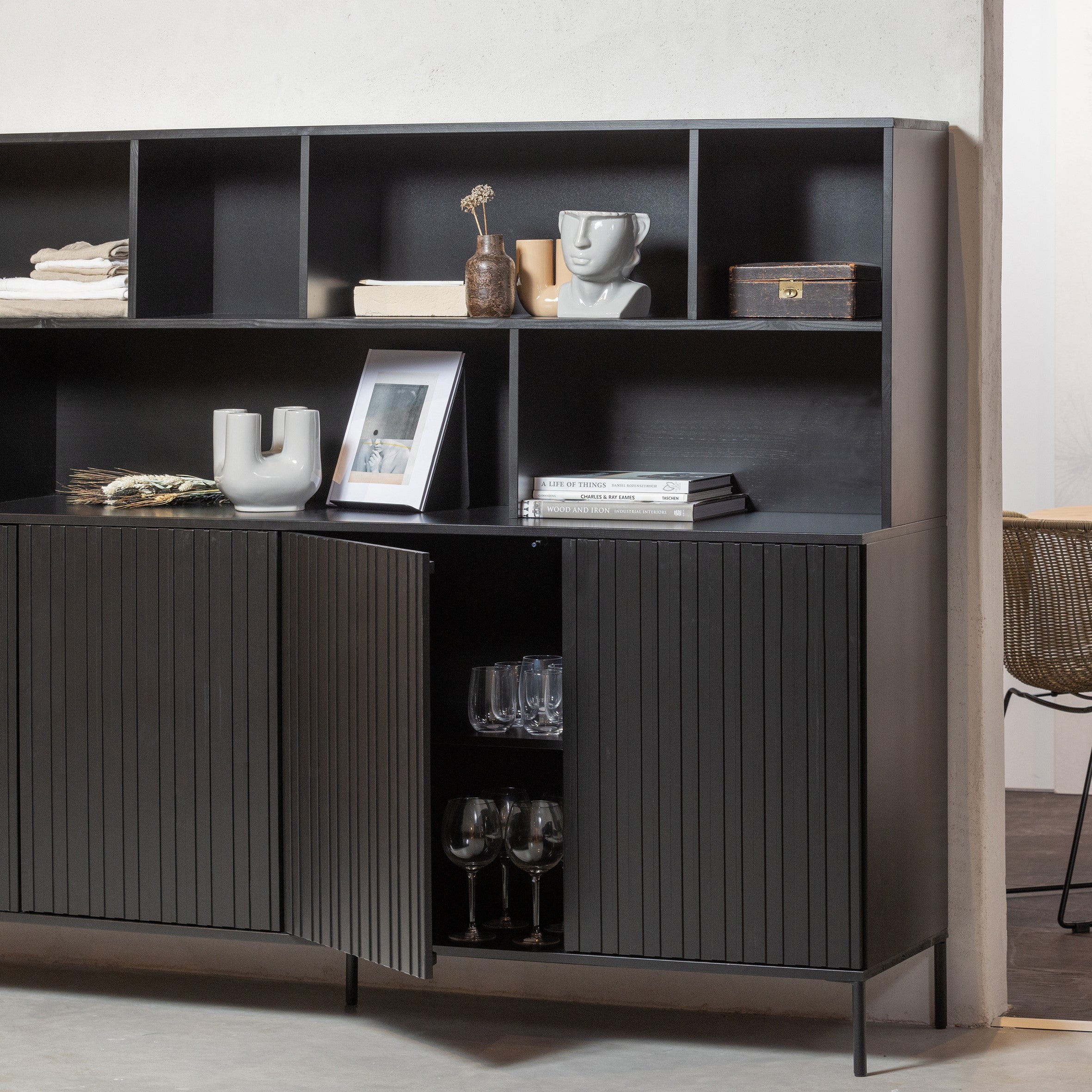 WOOOD New Gravure Wandkast B 200 cm - Grenen - Zwart