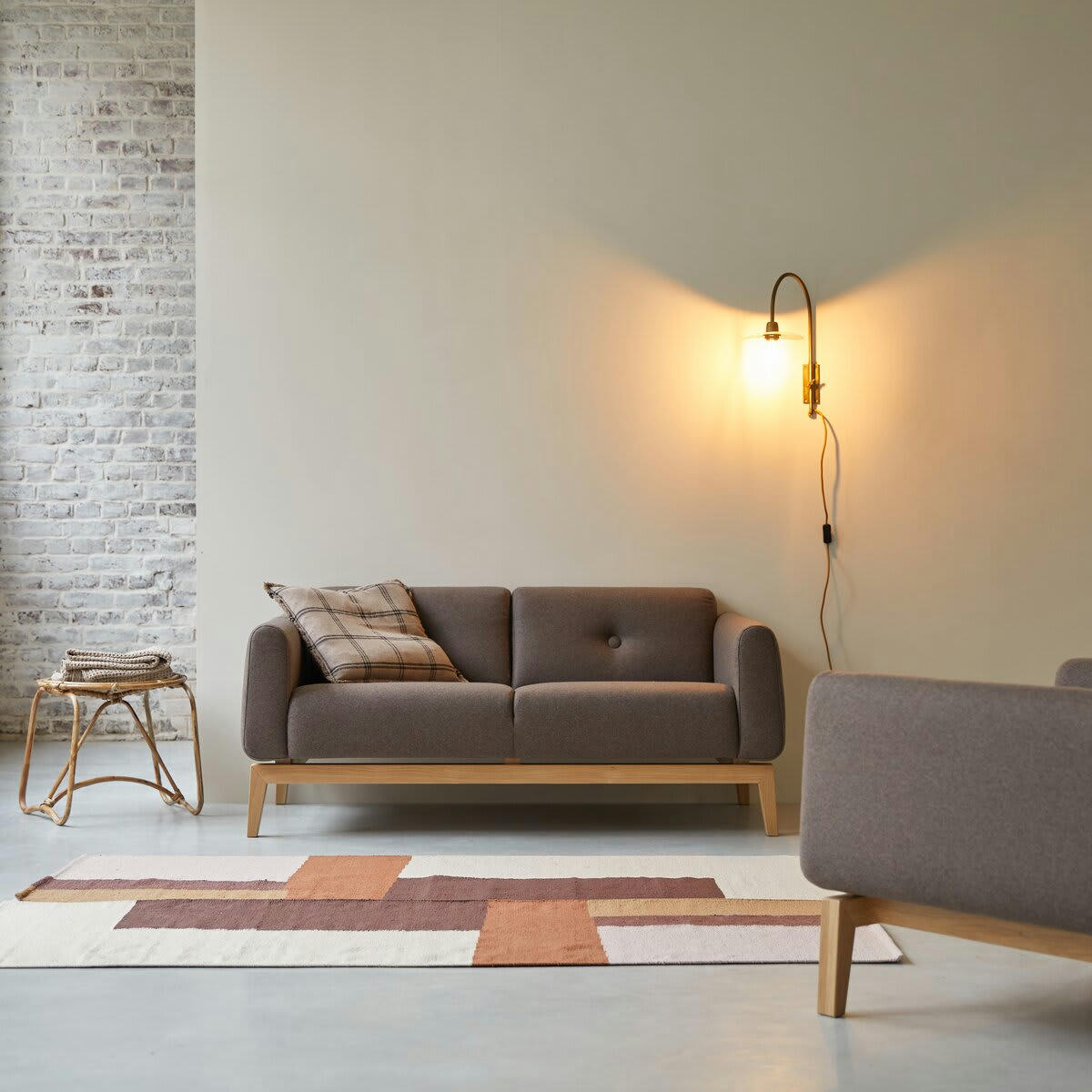 BJORN - Canapé en chêne massif et tissu marron 2 places