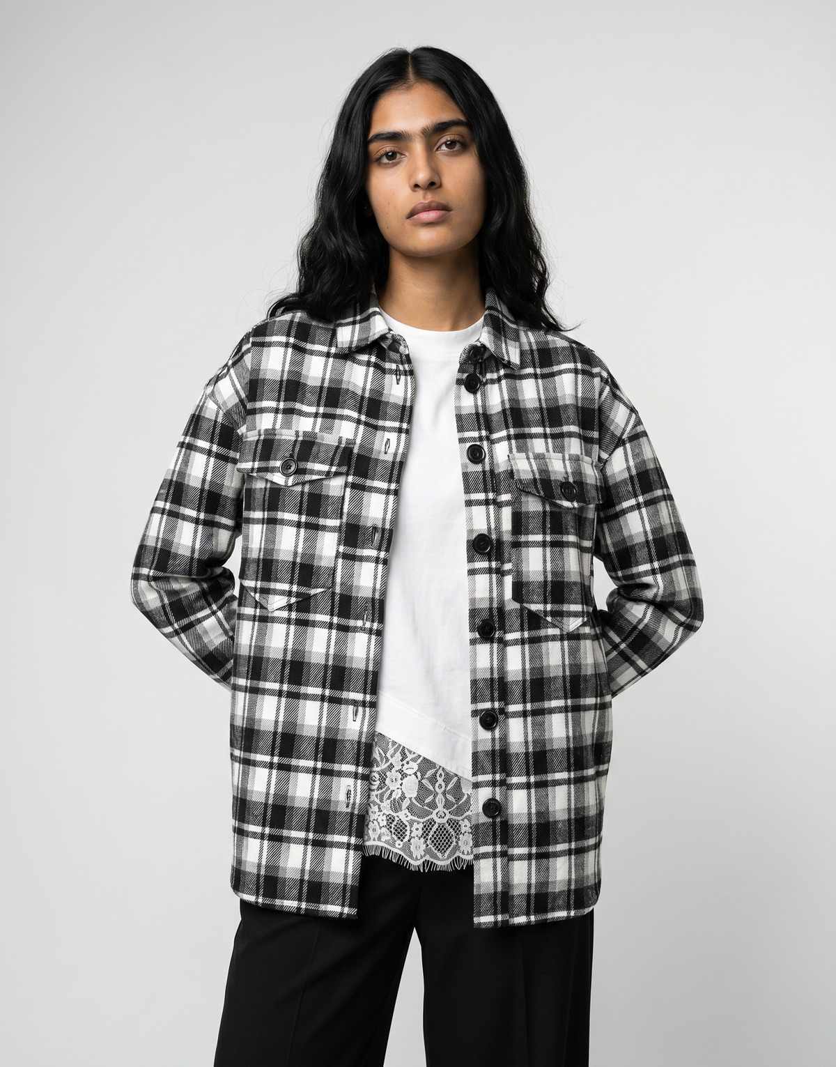 Yurban - PENAI - Black / White
