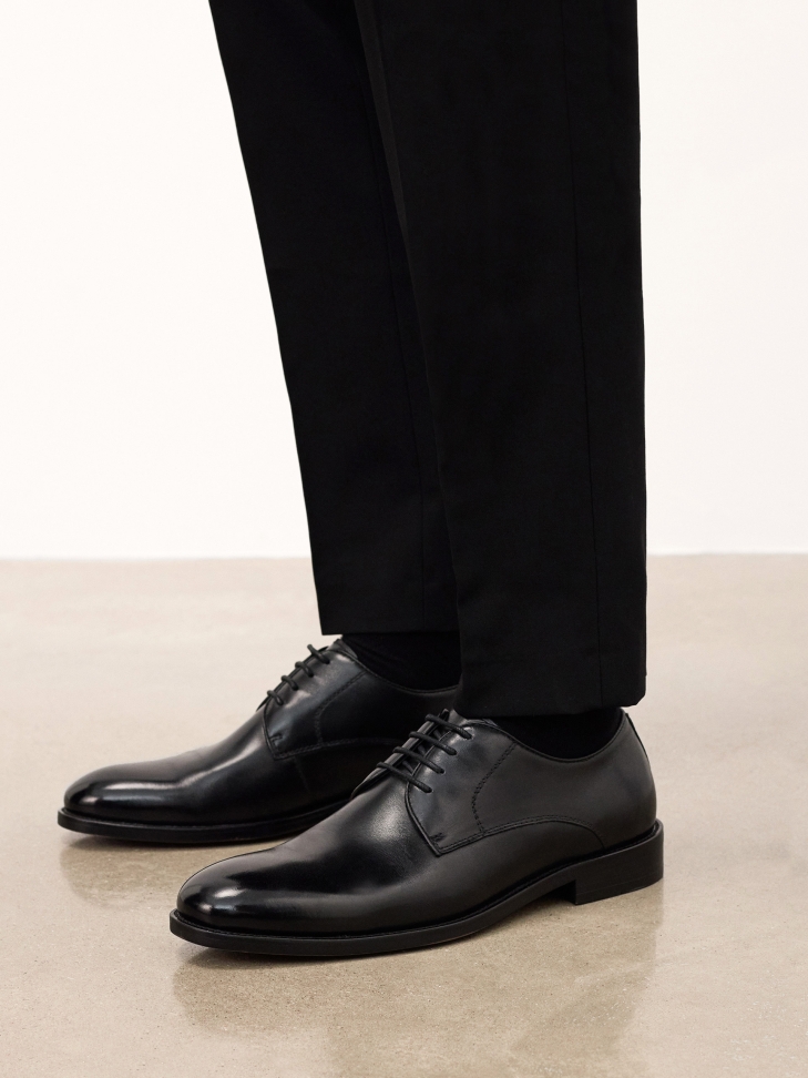 Black formal leather shoes