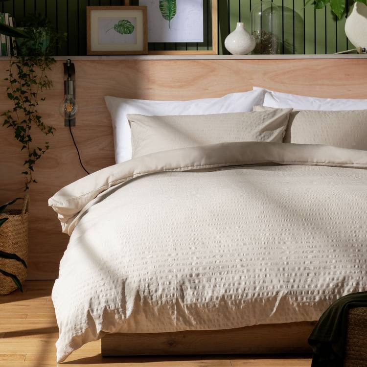 Habitat Seersucker Plain Taupe Bedding Set - Single