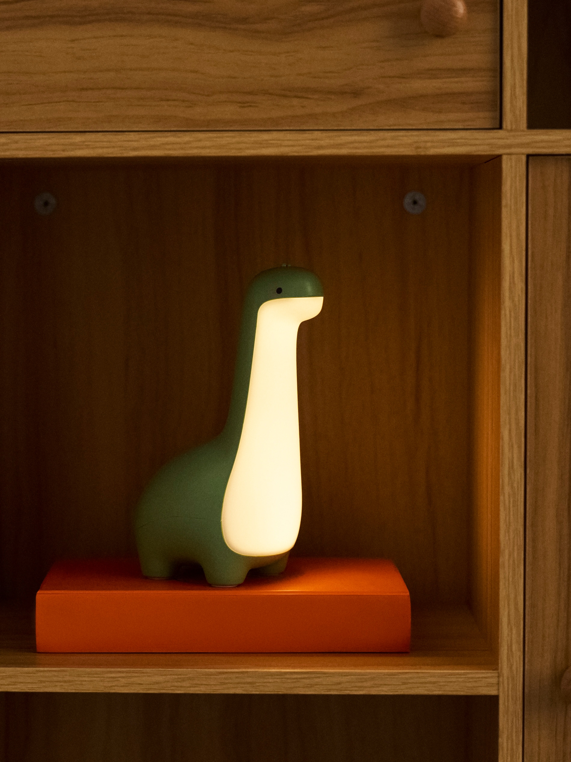 Dziecięca lampka nocna LED w kształcie dinozaura