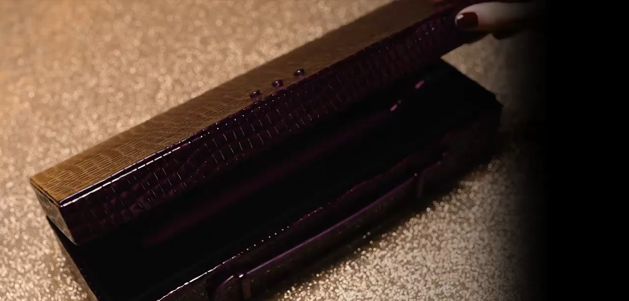 NEW GHD CHRONOS HAIR STRAIGHTENER IN CHERRY CHIC (WORTH £359)