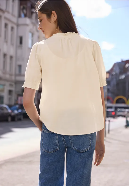 Kurzarm Bluse mit Rundhals und  Rüschen