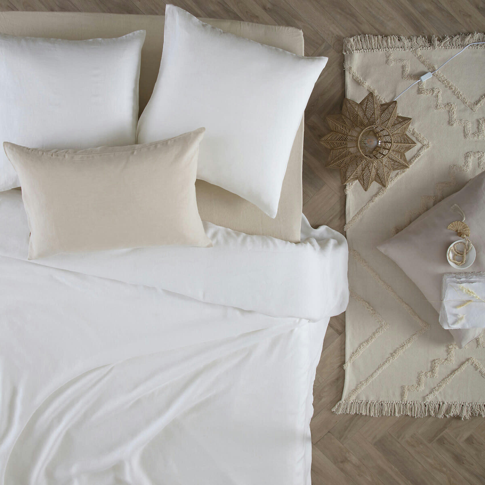 - Housse de couette en 100% lin blanc 240x220 cm