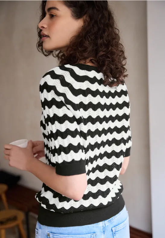 Gemusterter Pullover