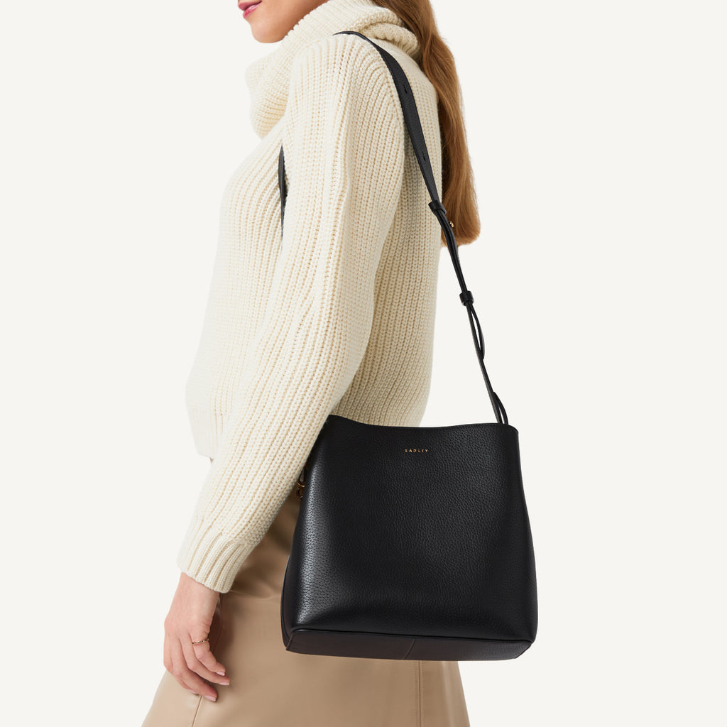 Dukes Place - Medium Compartment Cross Body