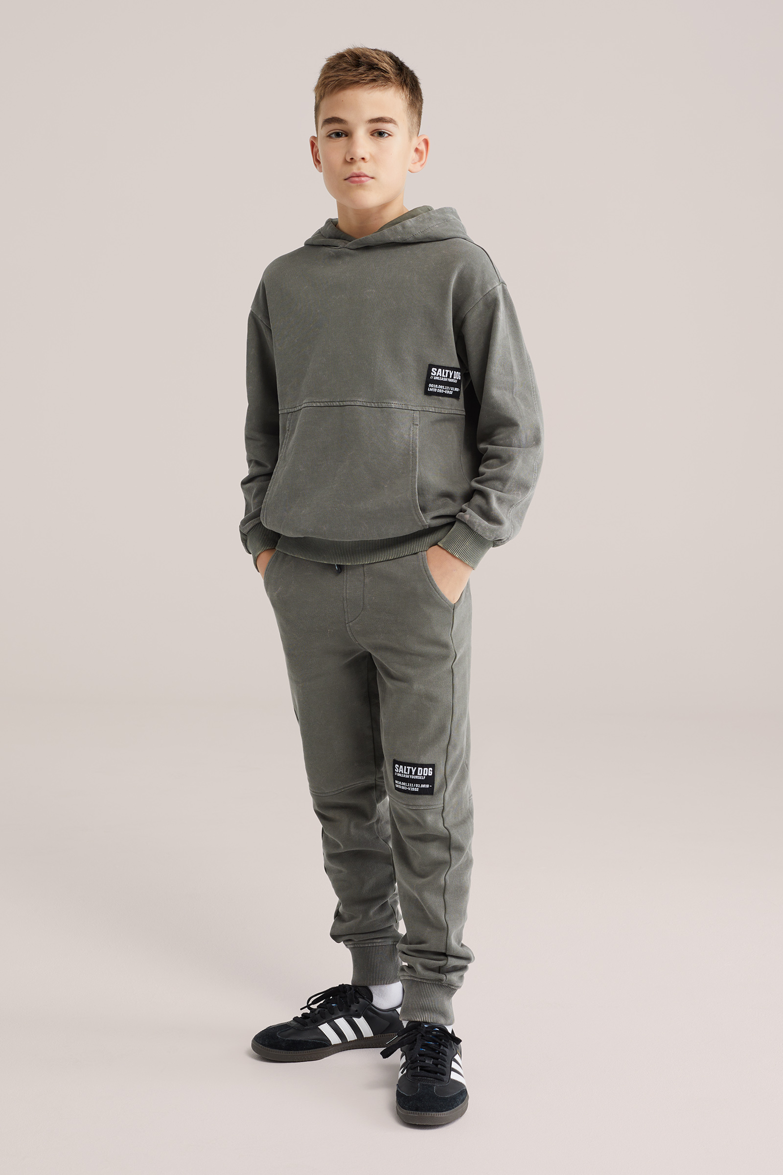 Jongens relaxed fit hoodie met acid wash