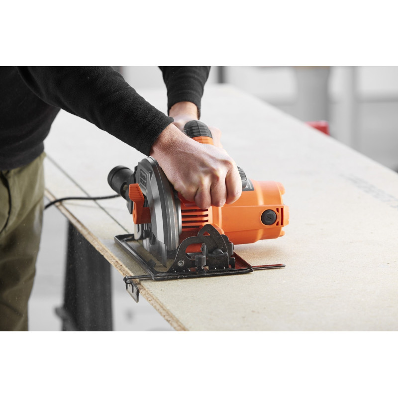 Scie circulaire électrique 1500 W BLACK DECKER