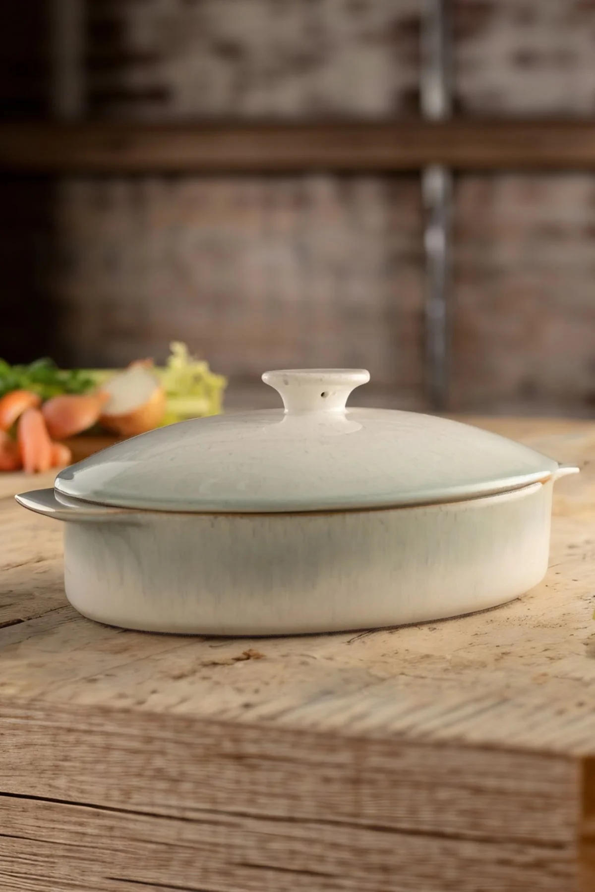 Tivoli Oval Lidded Baker