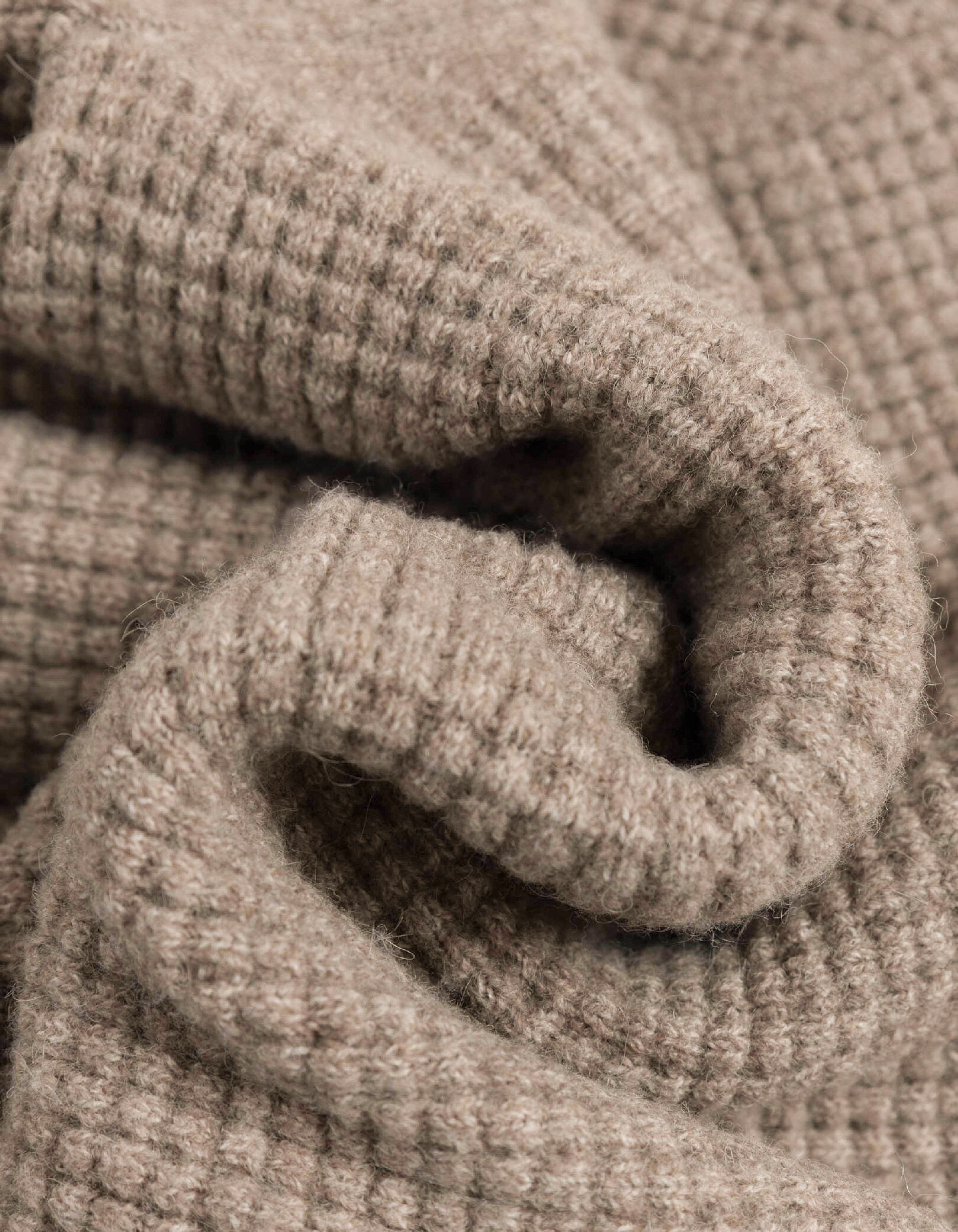 Pull beige tricot relief col rond Homme