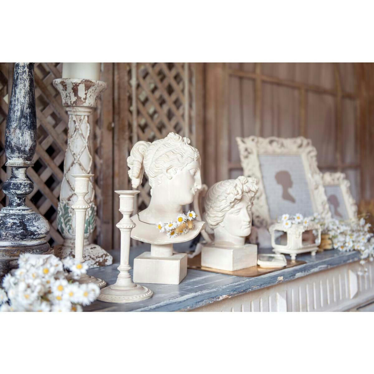 Enrique - Buste en résine beige H23