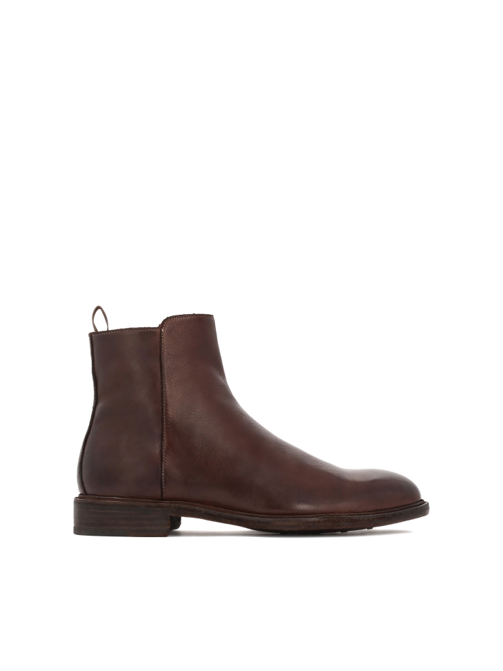 Brown zipped boots with leather sole