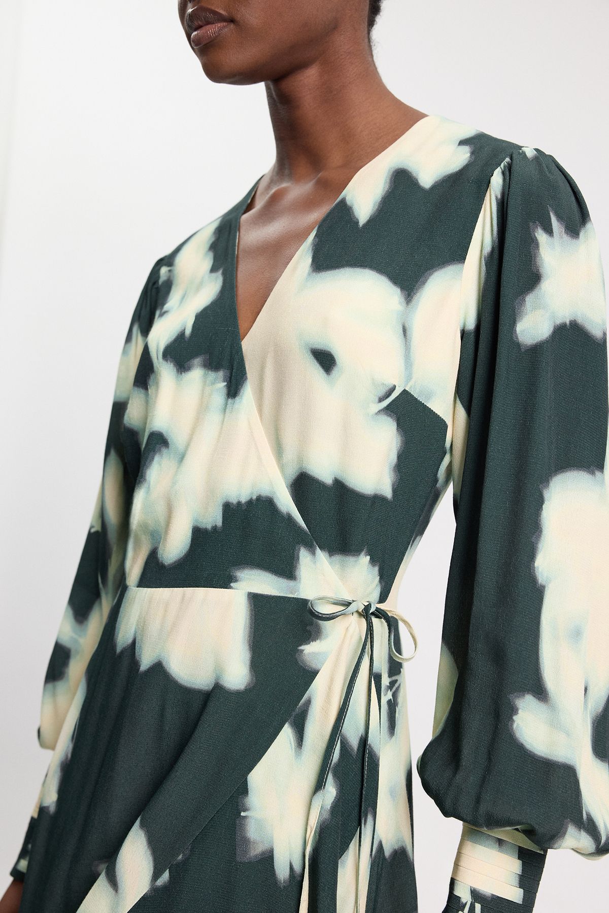 KarenMillen Viscose Crepe Floral Long Sleeve Midi Dress