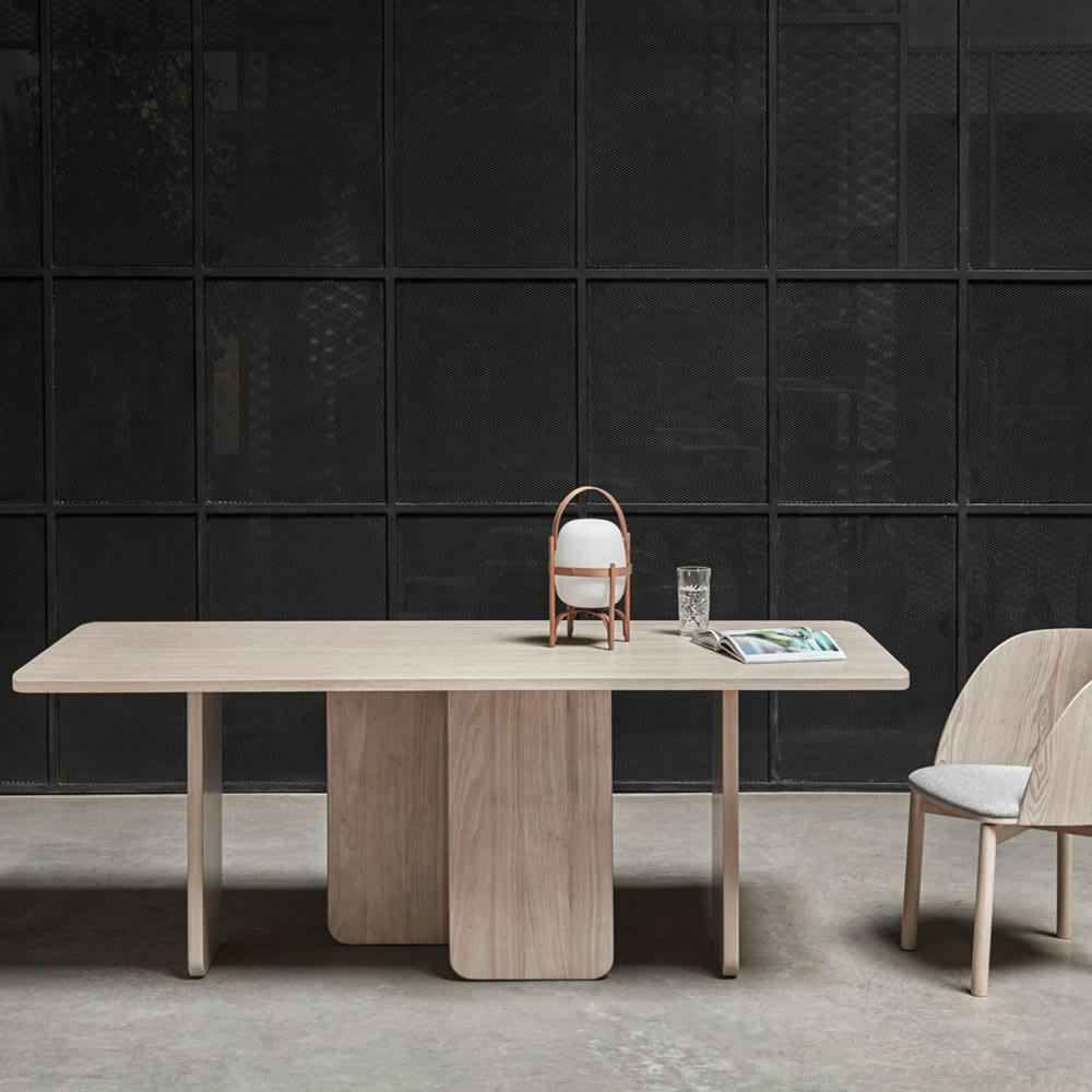 ARQ - Table à manger en bois 200x100cm bois clair