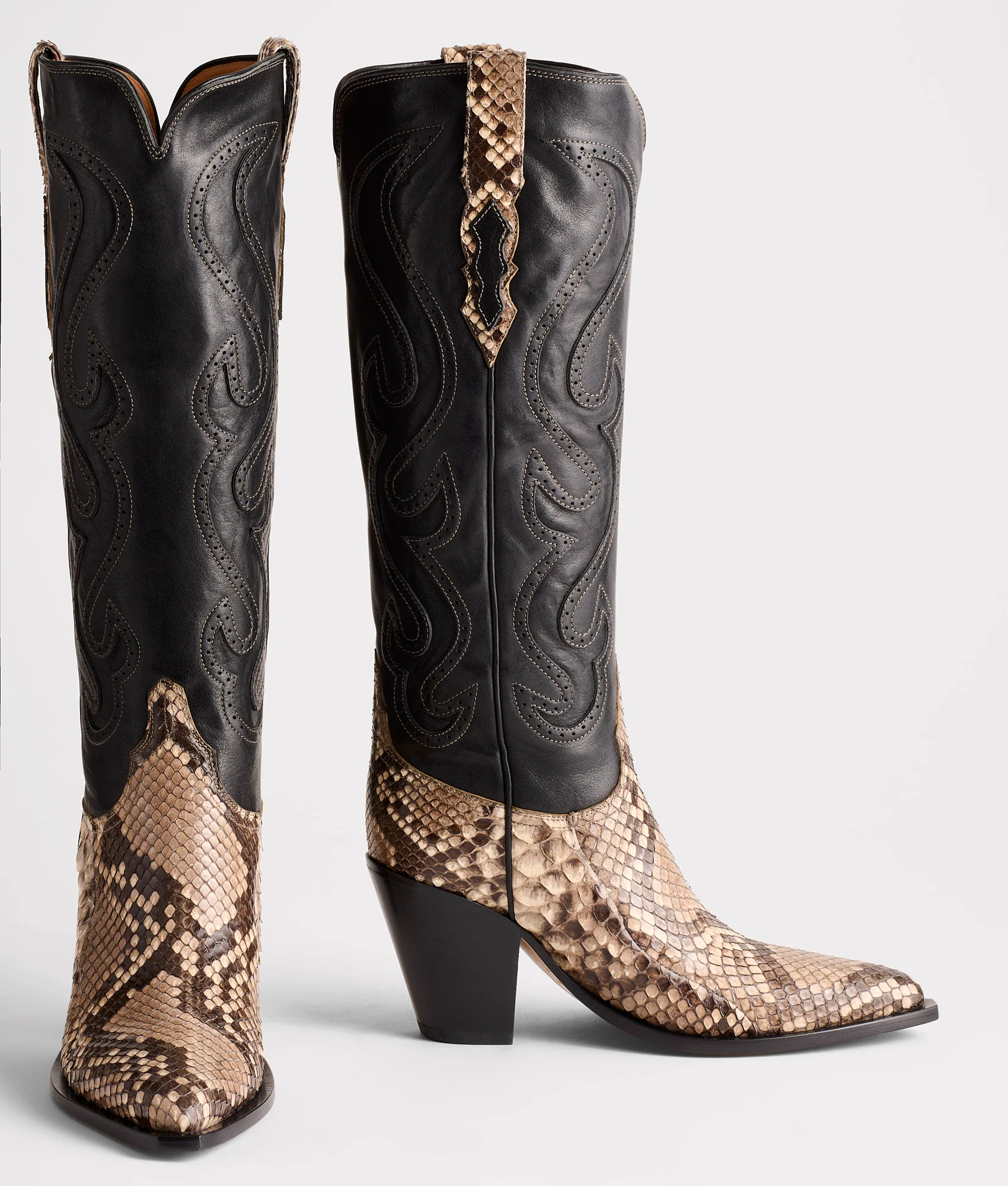 Vittoria - Black/White