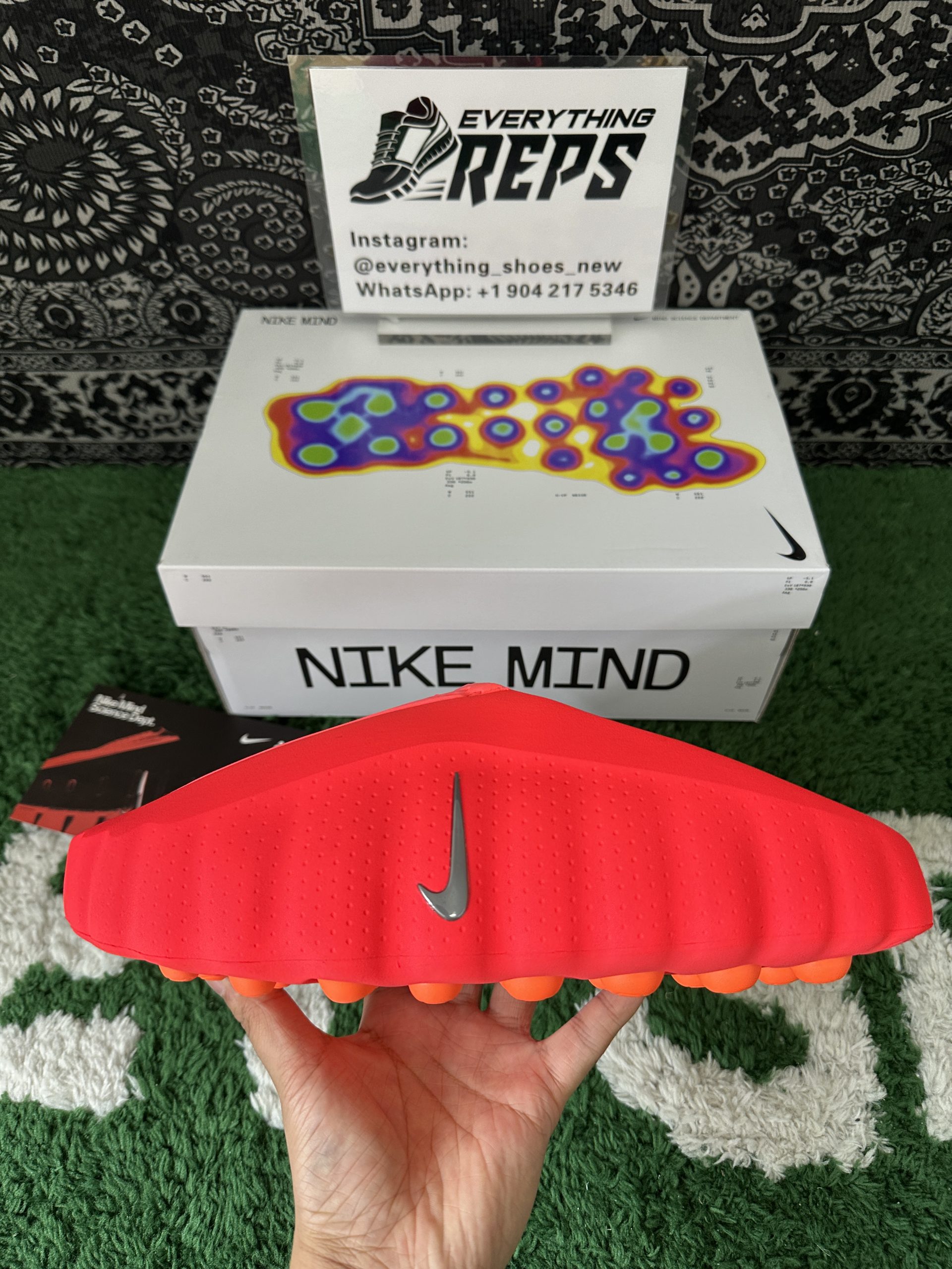 Nike Mind 001 Slide Solar Red