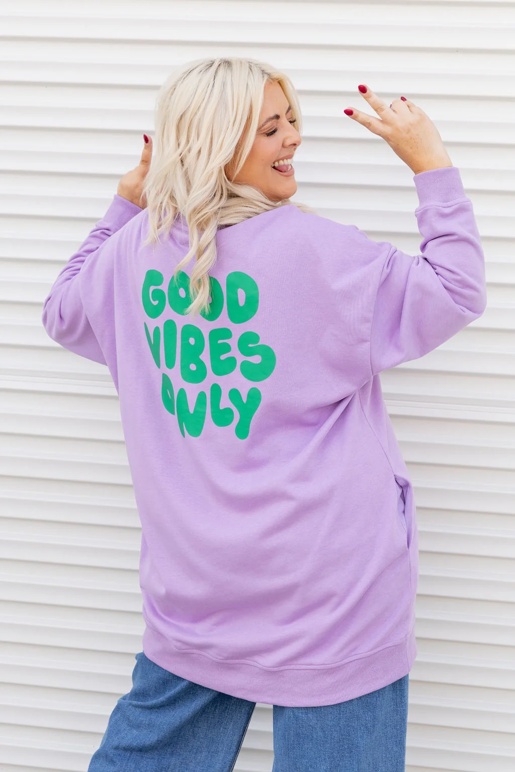Evan Longline Sweatshirt in Good Vibes Lilac