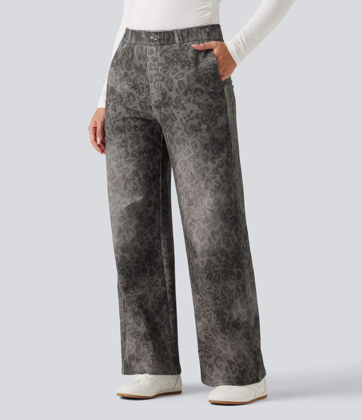 Pantalon de jogging en molleton French Terry effet jean léopard taille mi-haute coupe large avec poches