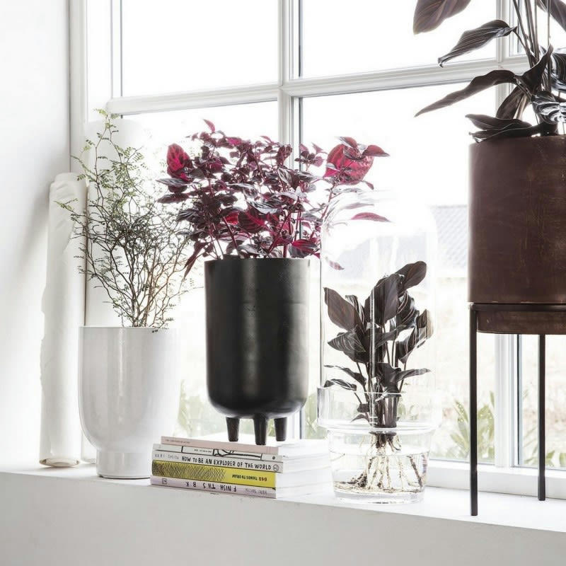 - Cache-Pot métal noir  H 26 cm