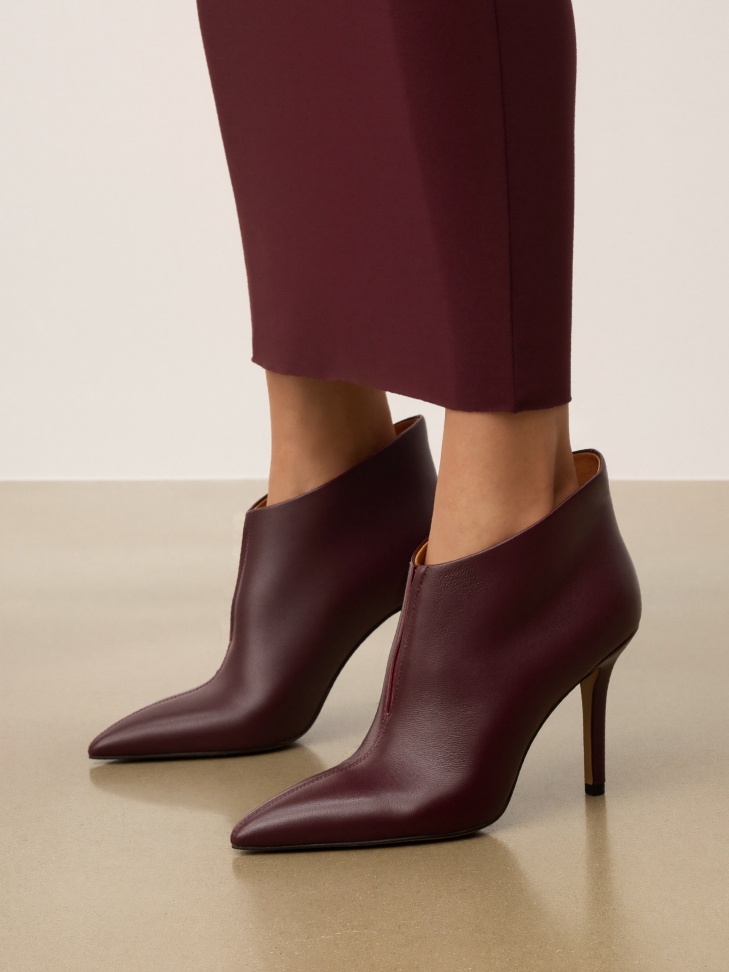 Maroon boots with low upper