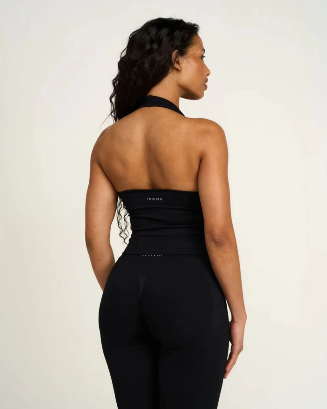 Elevate™ Sculpting Seamless Halterneck Top | Night Black