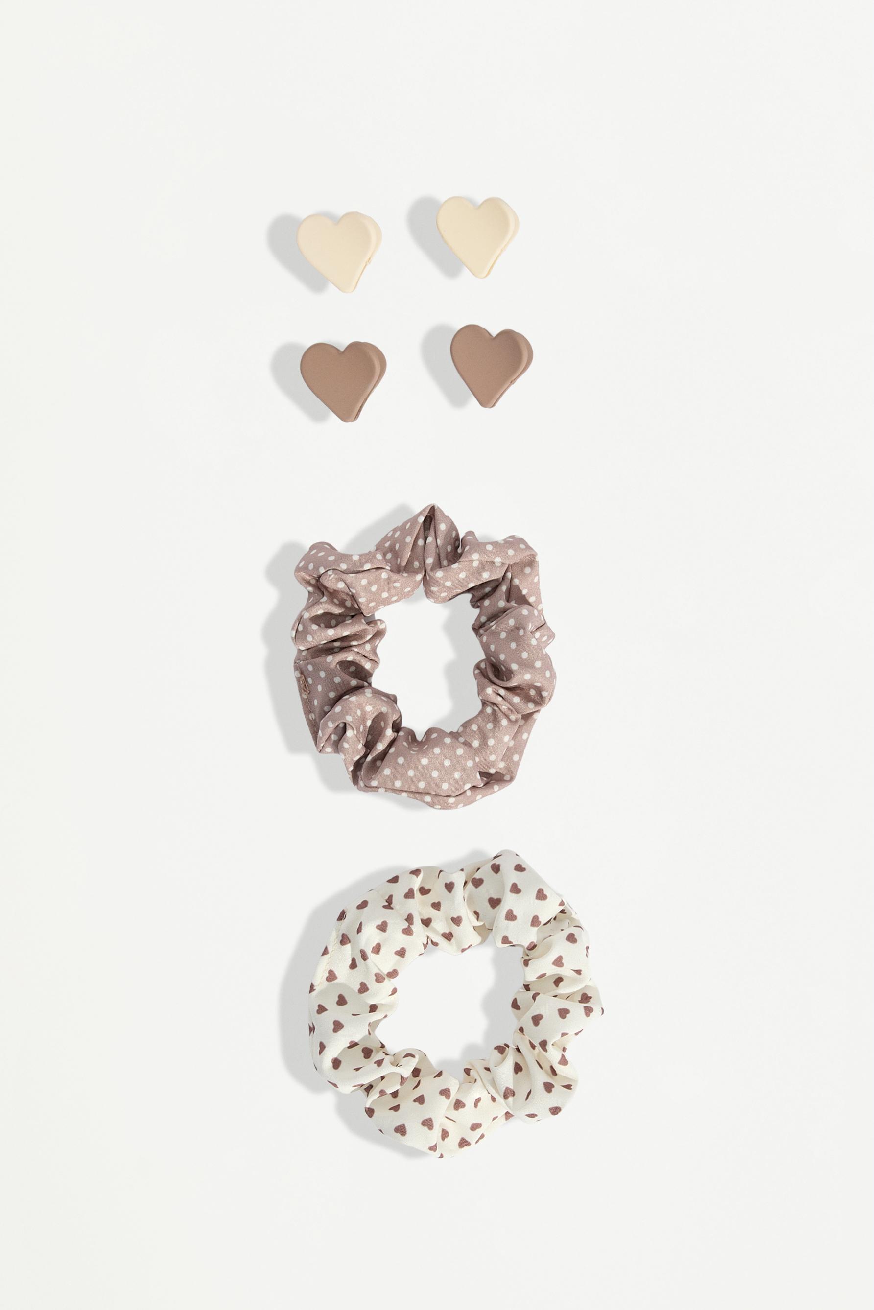 Set pinzas corazón y scrunchies