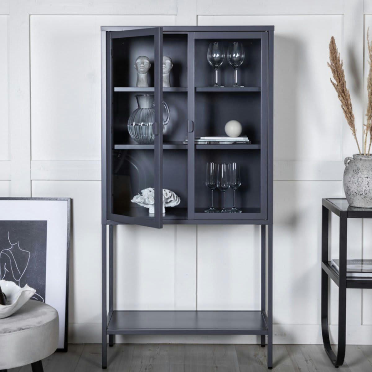 MILTON - Buffet haut avec portes vitrées en métal 150cm gris