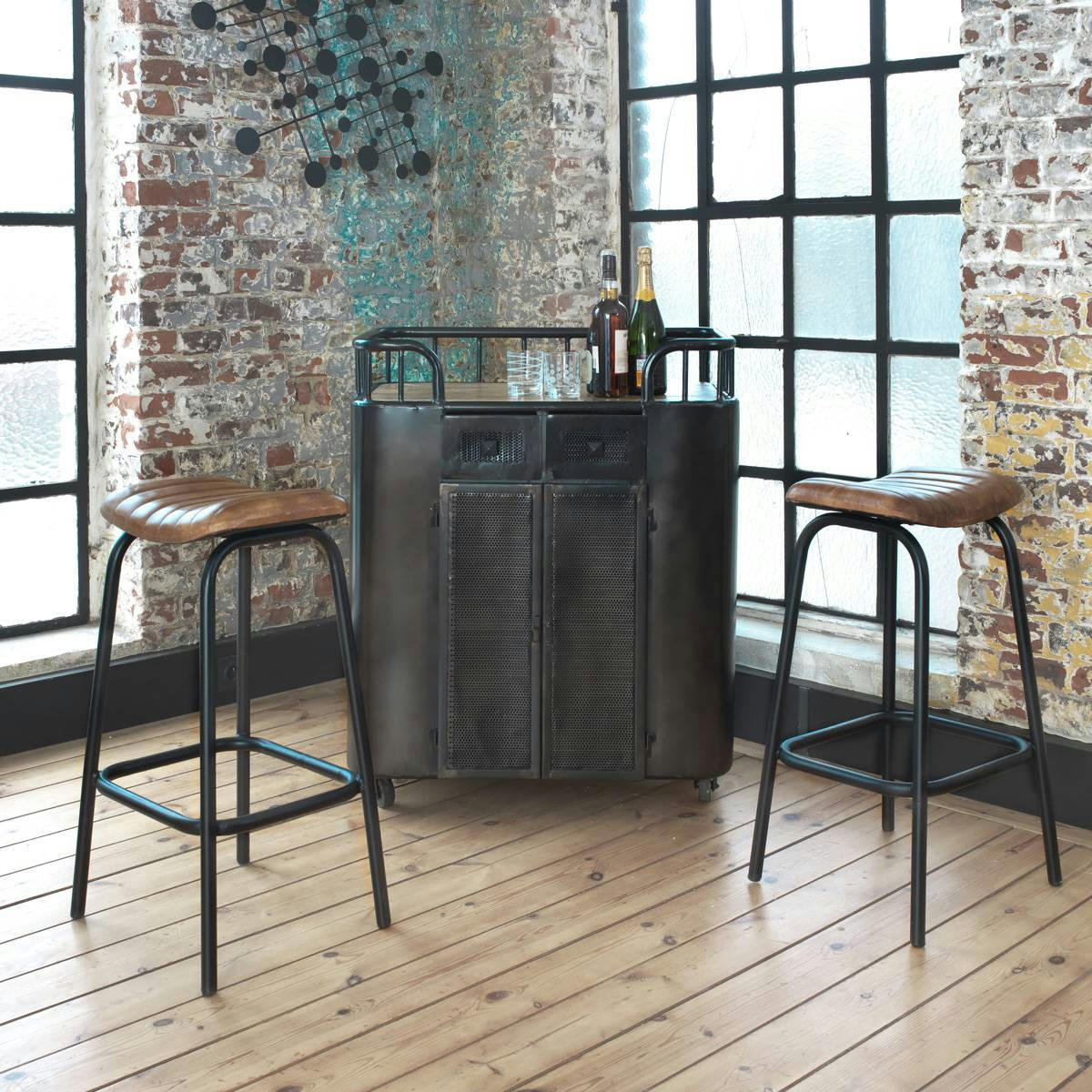 MIM - Meuble bar en métal noir 82 cm