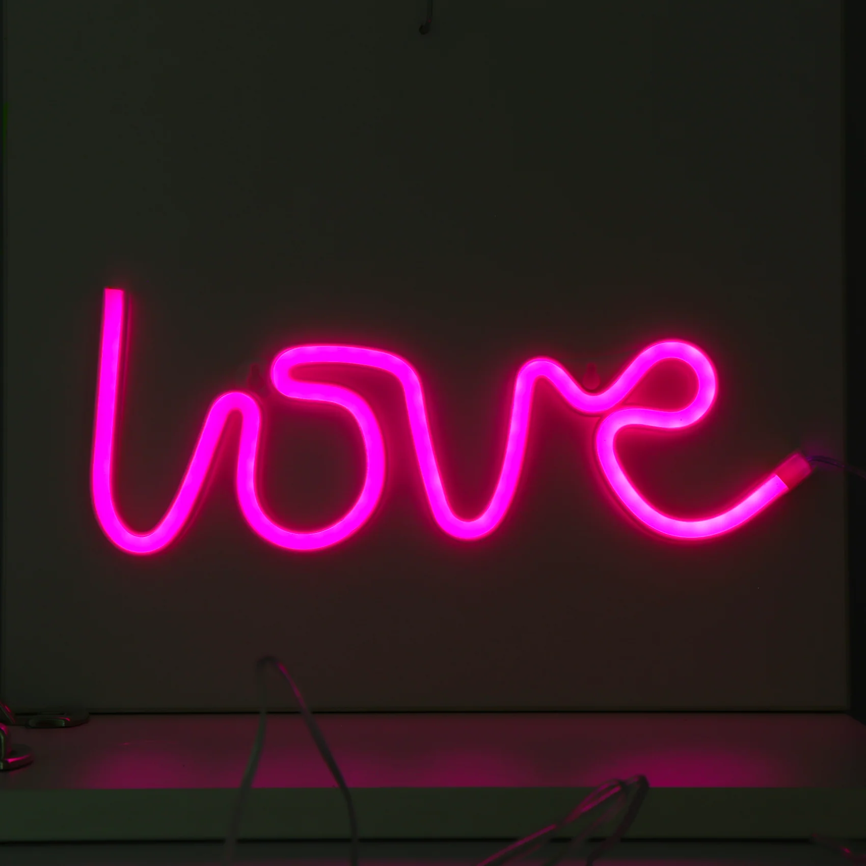 Néon LOVE coloris rose