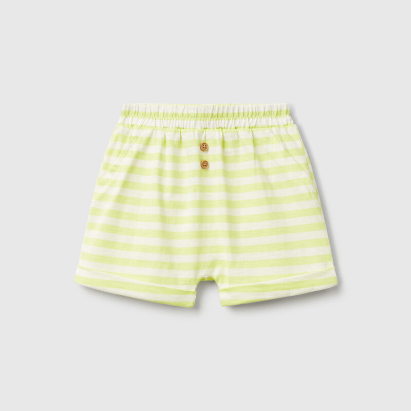 Striped shorts with cuffs