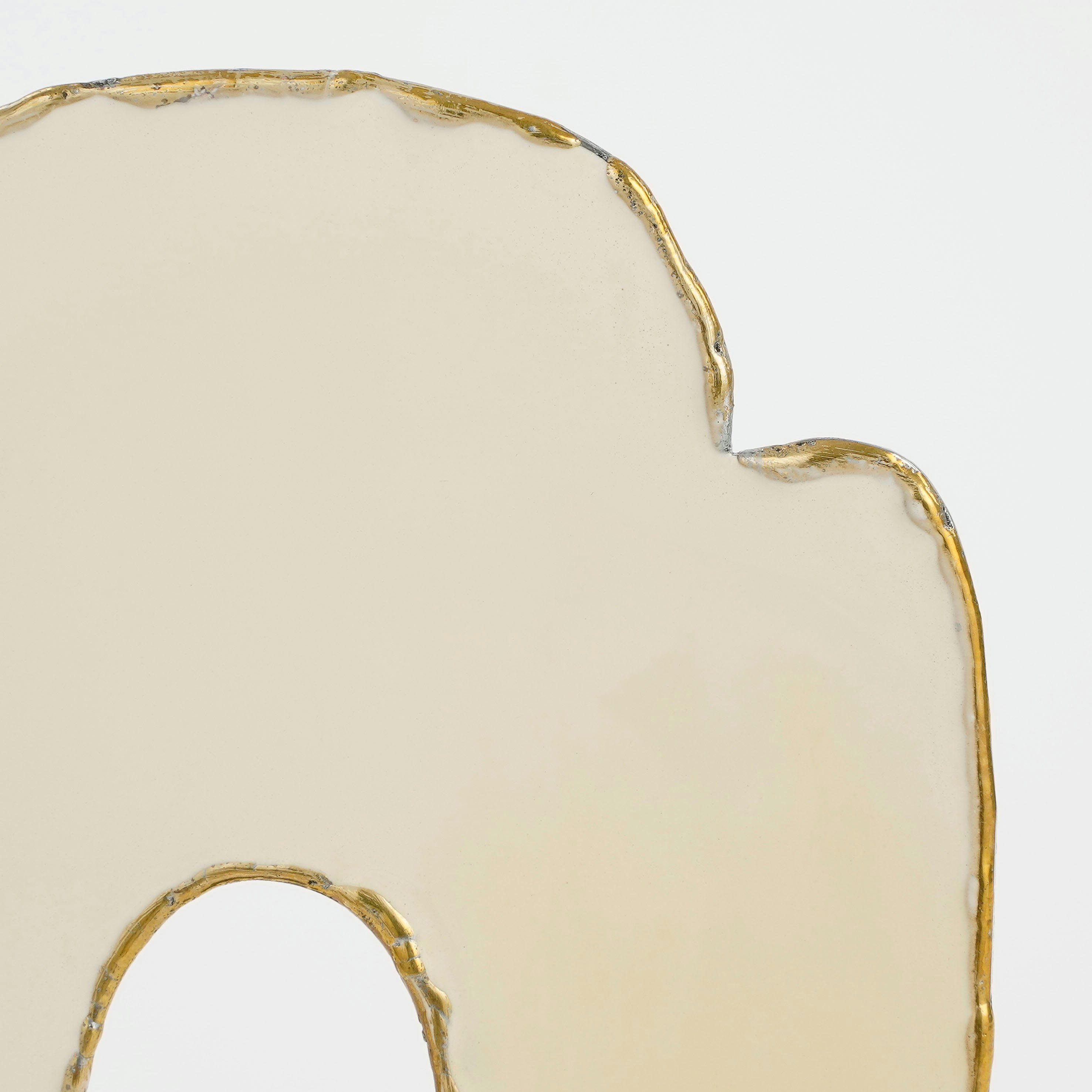 - Ornement sur pied en métal crème H40