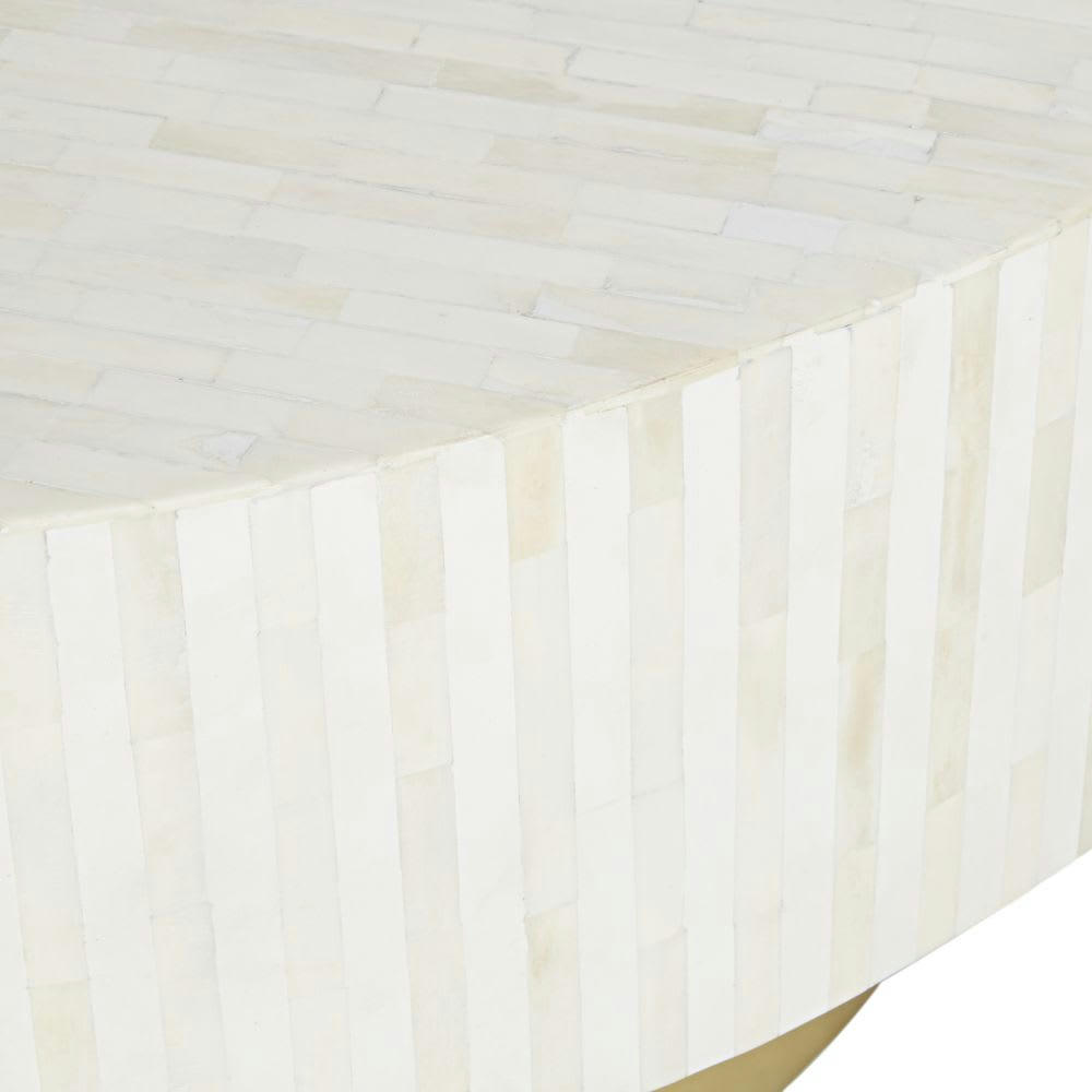 Madina - Table basse ronde en marqueterie d'os blanche et dorée