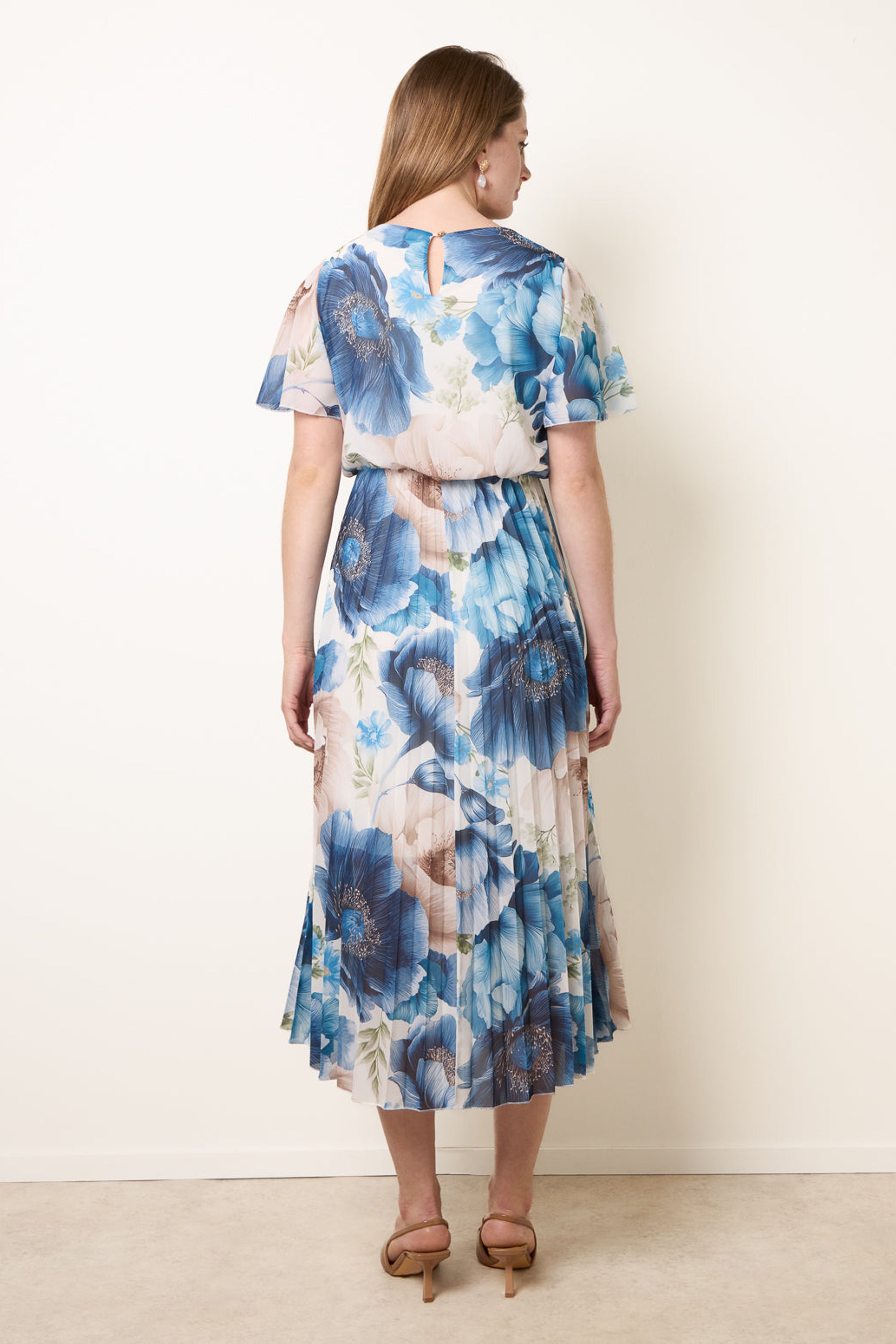 Blue Vanilla Blue Pleated Scoop Neck Short Sleeve Floral Dress