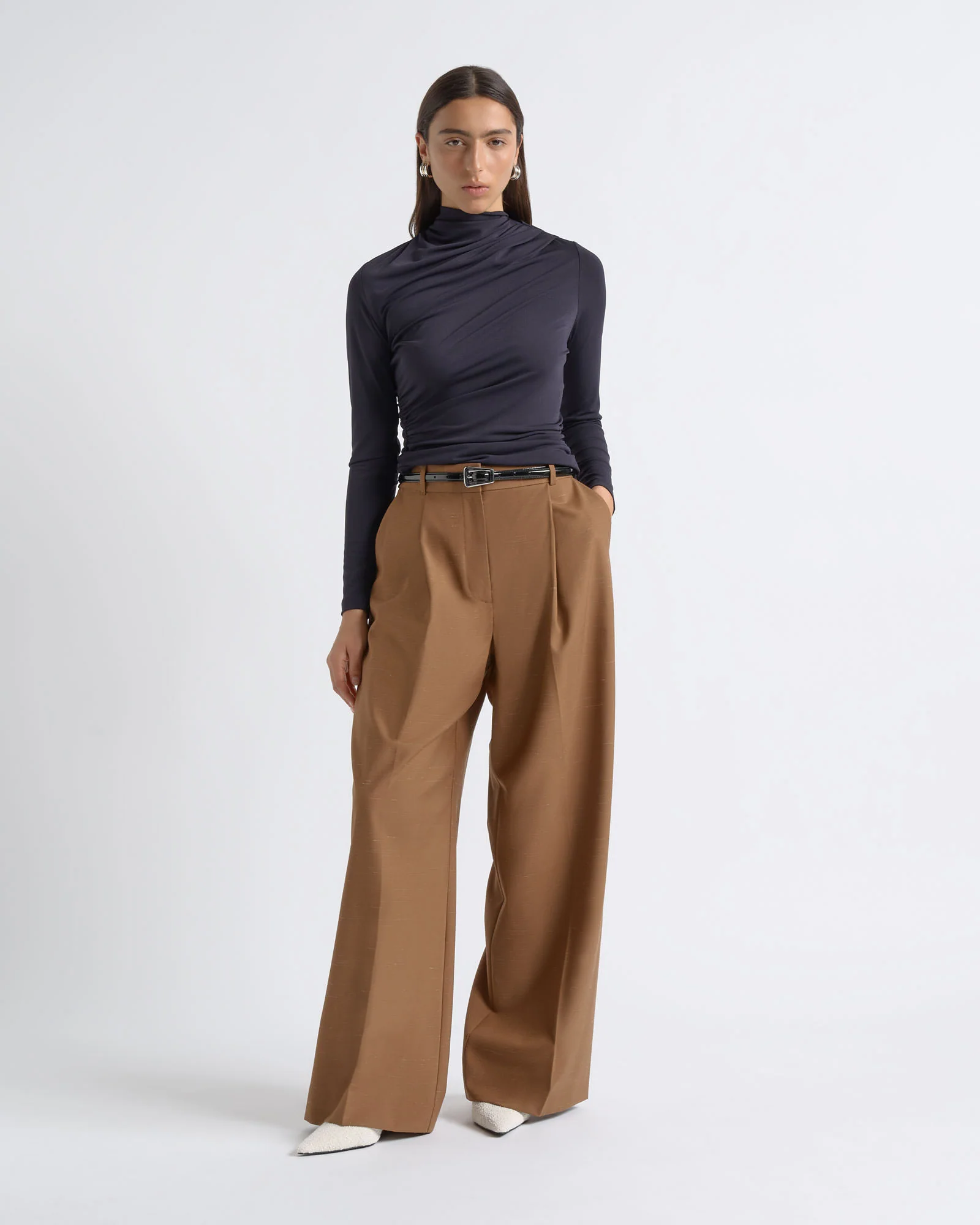 Crepe Mesh Gathered Top