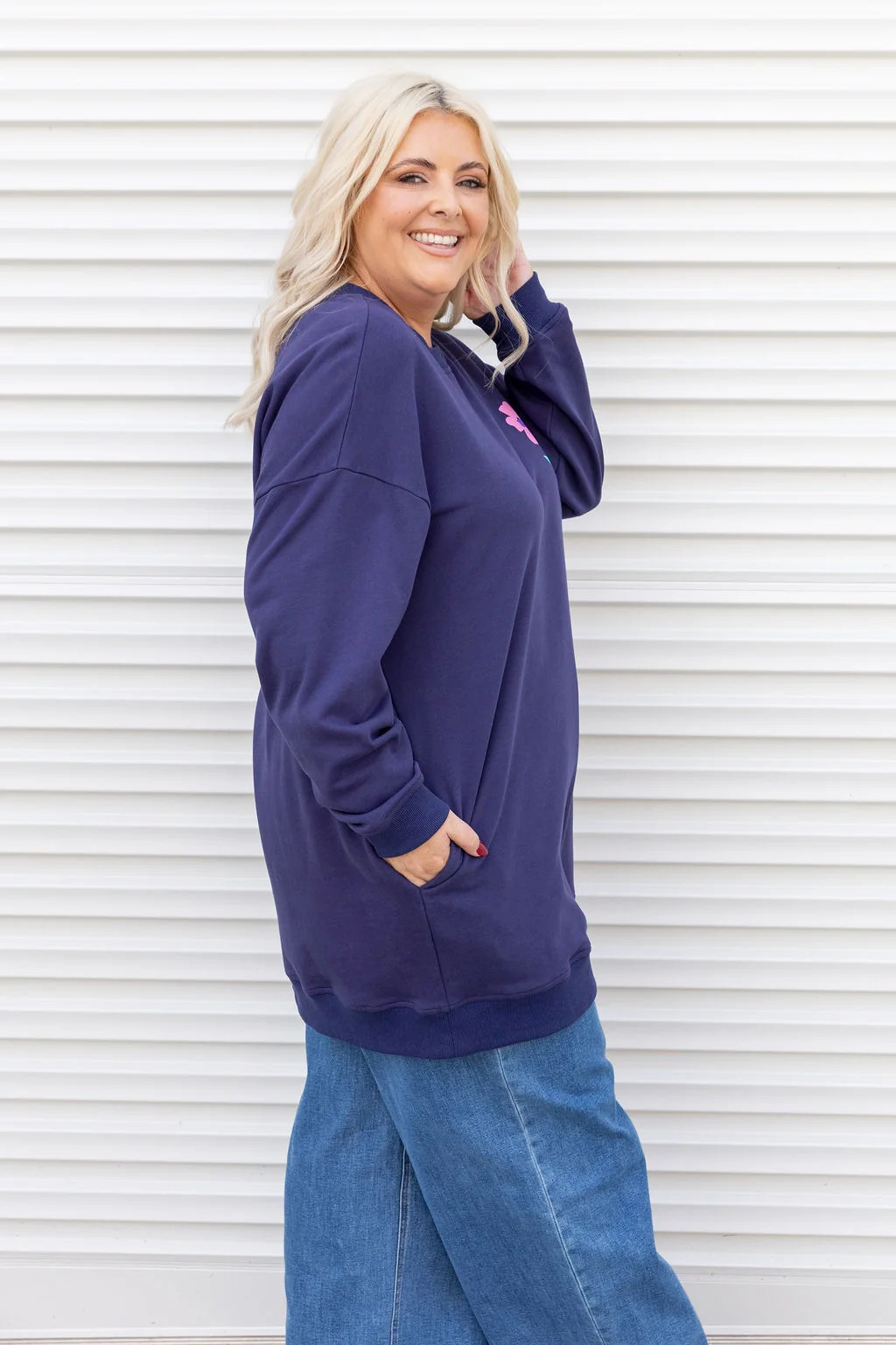 Evan Longline Sweatshirt in Kindness Navy