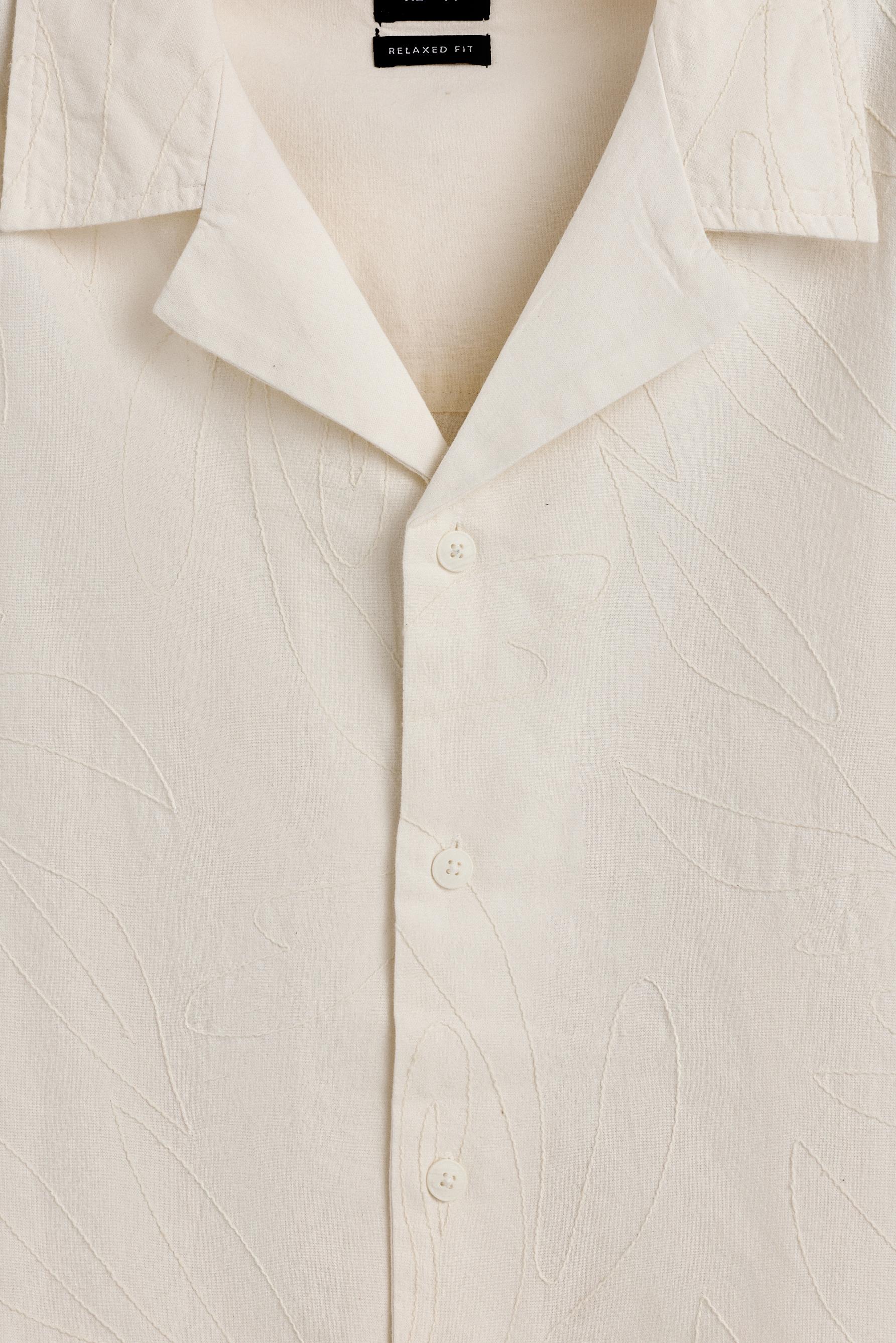 Camisa bordados